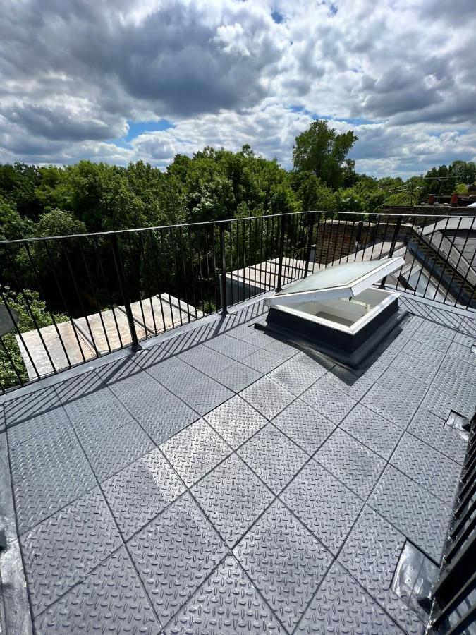 Lovely 2 Bedroom Flat With Roof Terrace In London Nw6 エクステリア 写真