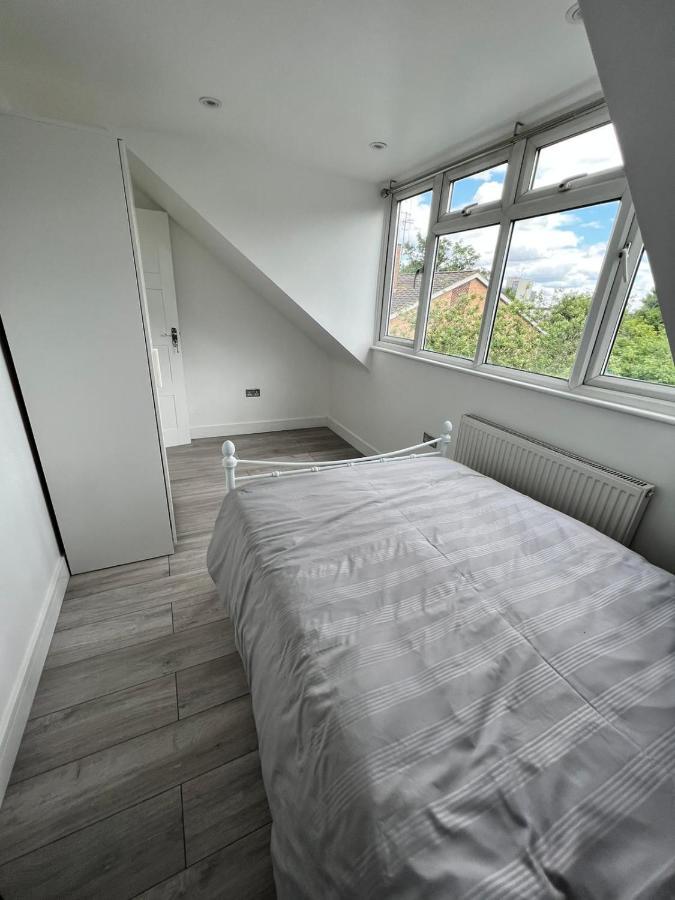Lovely 2 Bedroom Flat With Roof Terrace In London Nw6 エクステリア 写真
